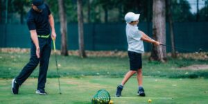 Hướng dẫn cách chơi golf cho người mới