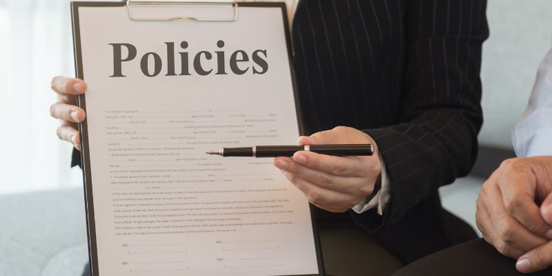 Điều khoản điều kiện là gì